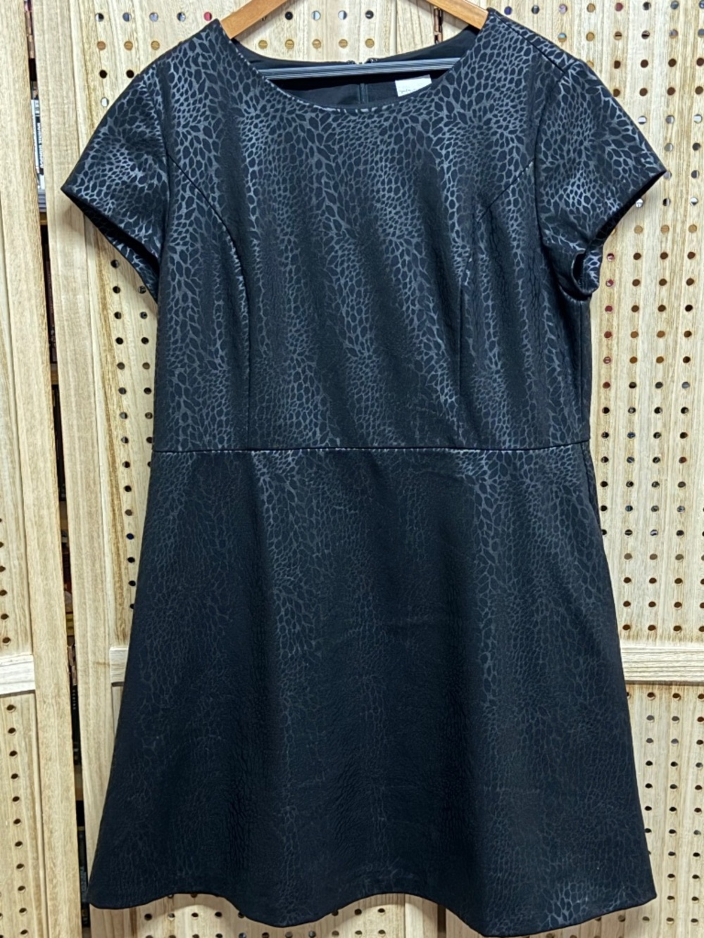 Chico's Size 2.5 Black Tonal Animal Jacquard Fit & Flare Dress